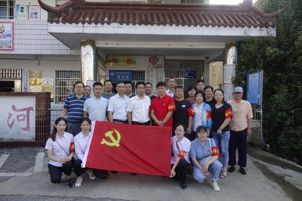 党员进社区活动.png