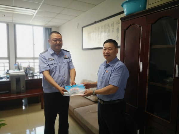 20210629市直单位走访慰问02.jpg