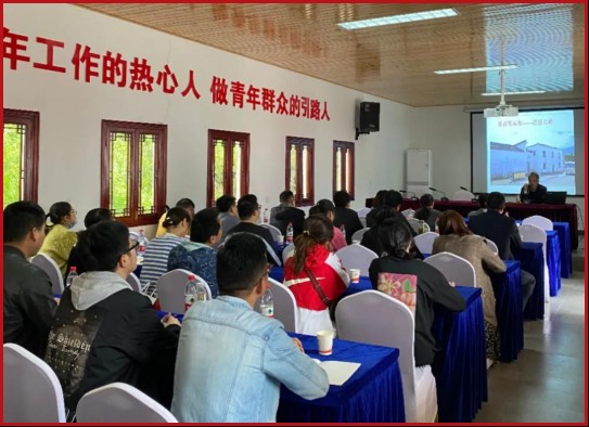 举办“弘扬新四军精神，增强斗争本领”专题读书班_200285141.png