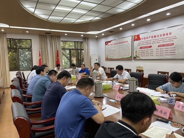 吴书记参加组织生活会(1).jpg