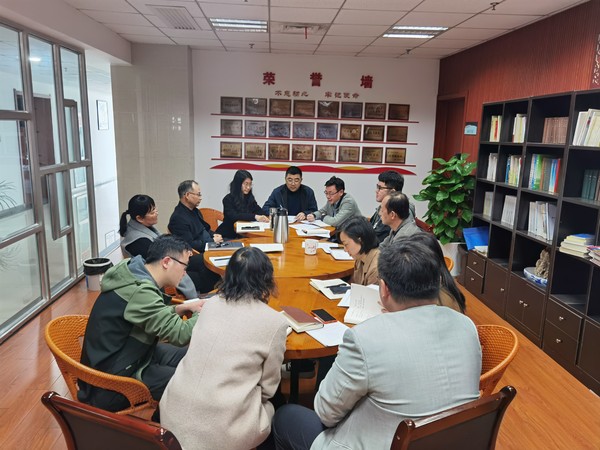 市卫健委党小组组织生活会2.jpg