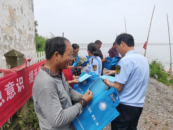 市农业执法支队党支部开展“安全生产党员先行”主题党日活动2.jpg